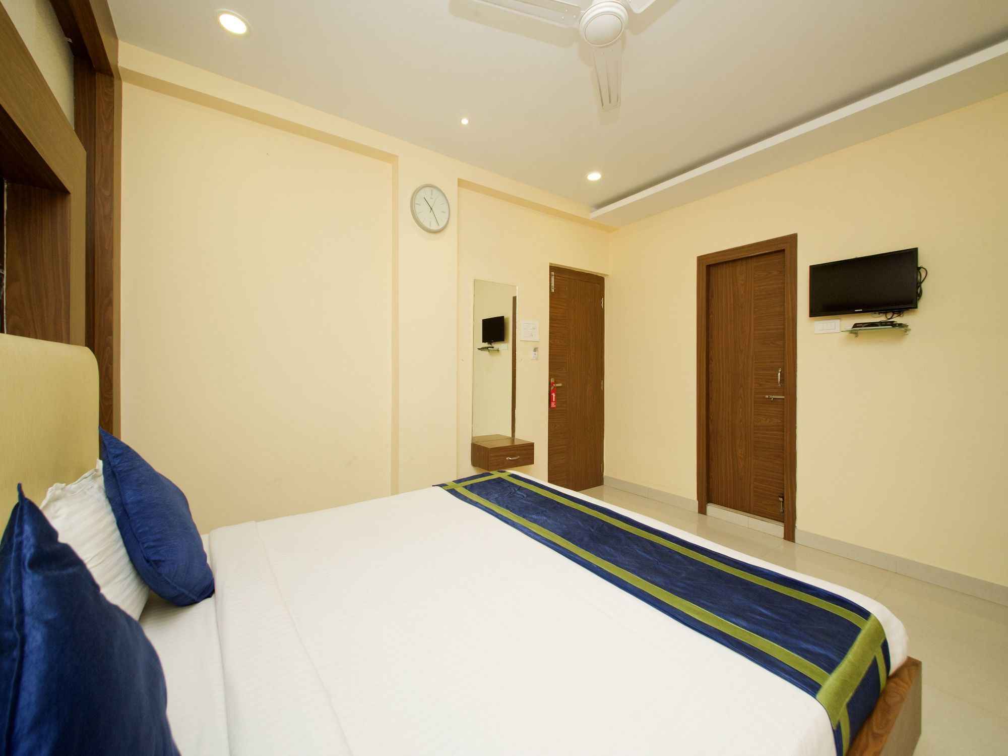 Oyo 460 Hotel Ivory Residency Calcuta Exterior foto